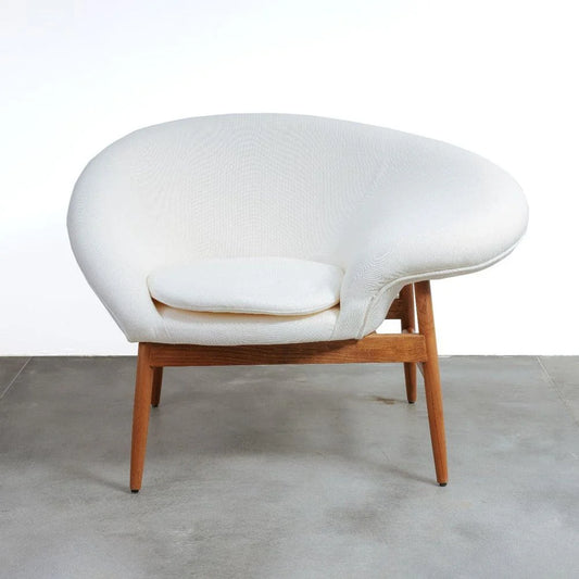 Beige Fabric and Natural Teak Lounge Chair – Right