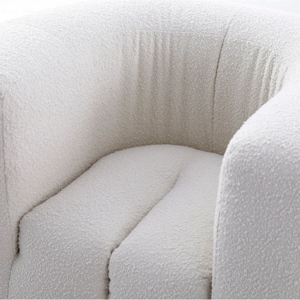 Off-White Wood and Boucle Lounge Chair – FYS0071OWHT